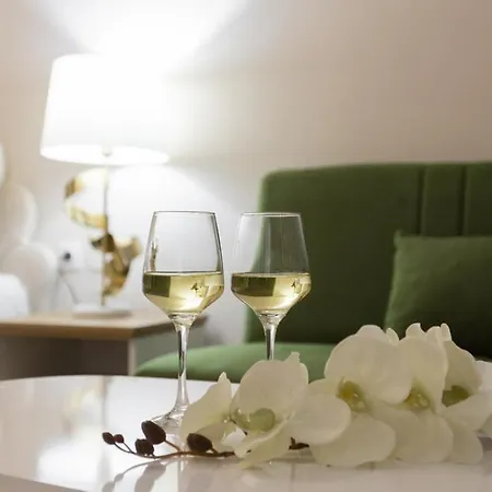 Valery 2* Pefkochori