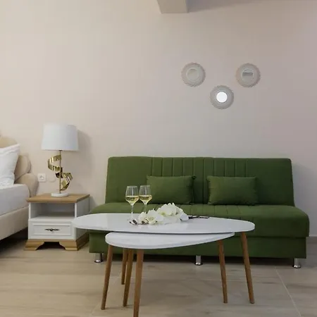 Valery 2* Pefkochori