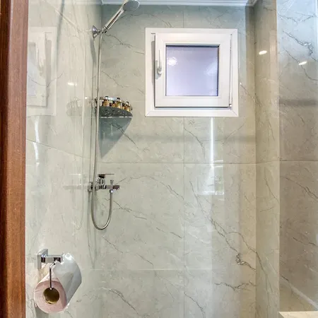 Valery Otel 2*