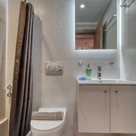 Valery Hotel 2*