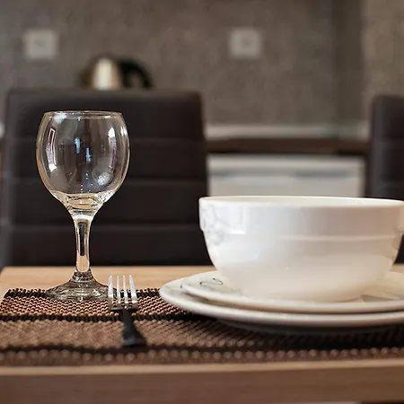 Valery 2* פפקוהורי