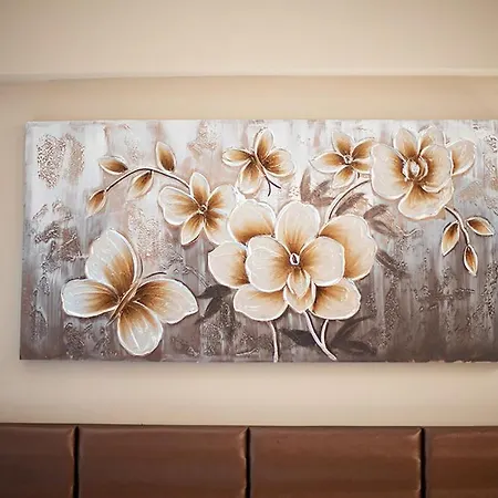 Valery 2* פפקוהורי